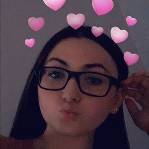 Meet your Posher, Madi